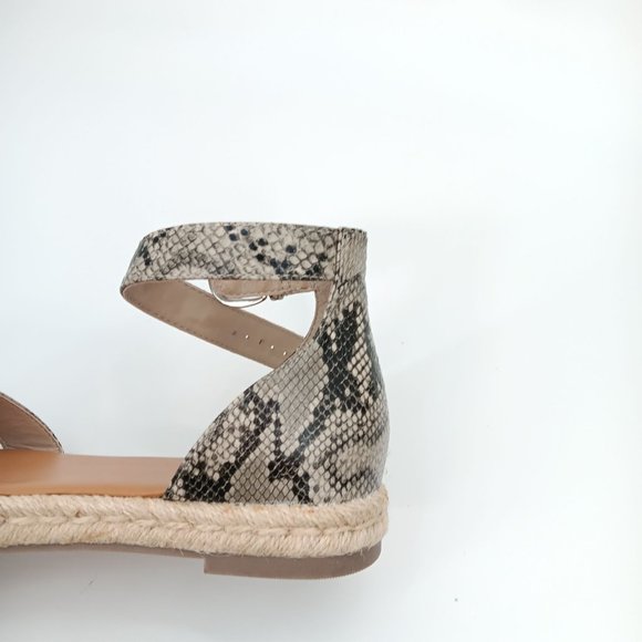 A.N.A GRAY BLAZE SNAKESKIN PRINT SANDALS SIZE 9M - Picture 16 of 16
